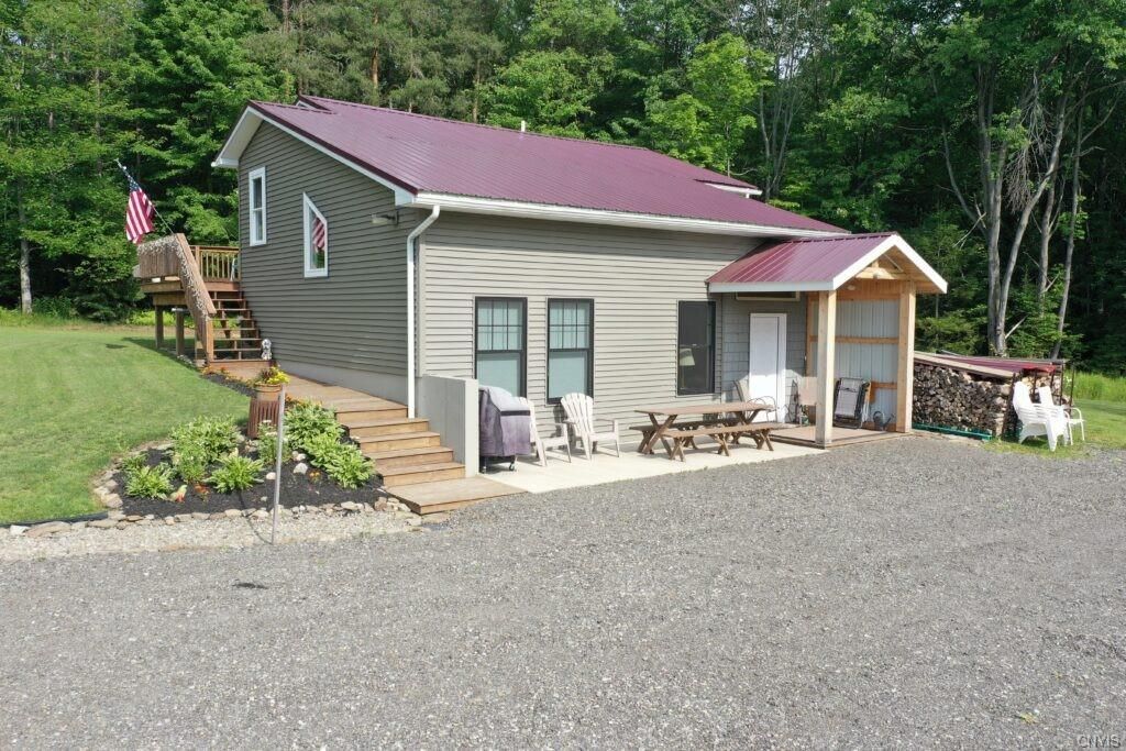 1414 Sanford Rd, Cherry Creek, NY 14723