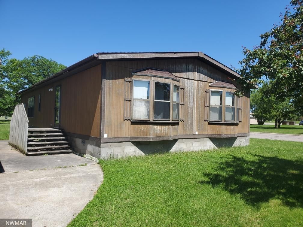 201 Lake St NW, Warroad, MN 56763 Trulia