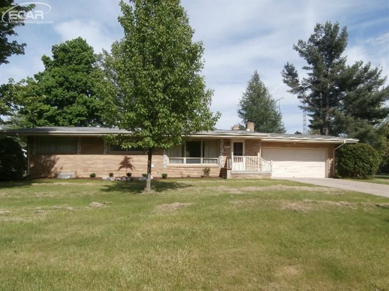 1004 Ward St, Owosso, MI 48867