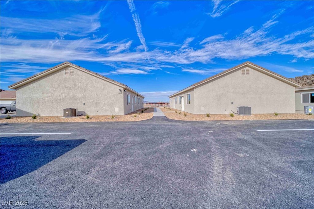 610 San Lorenzo St, Pahrump, NV 89048