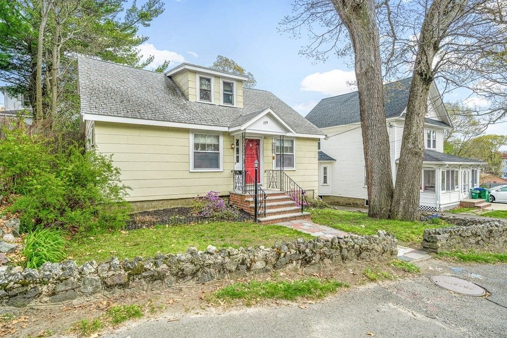 159 Elm St, Medford, MA 02155
