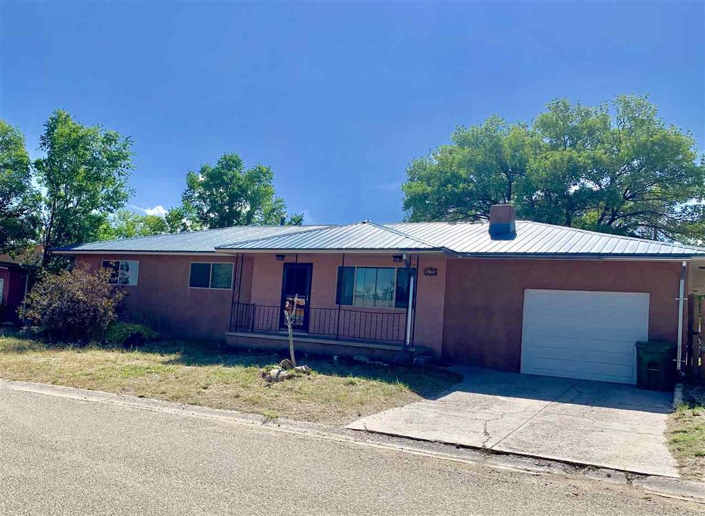 809 Hill Dr, Taos, NM 87571 Trulia