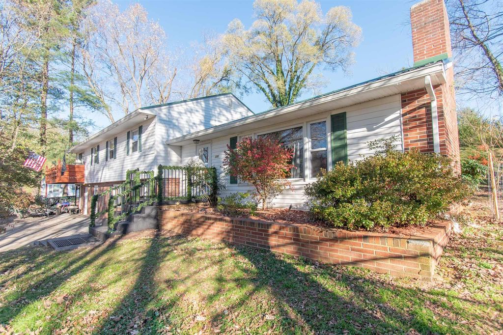 306 Gale Rd, Pearisburg, VA 24134 4 Bed, 3 Bath SingleFamily Home