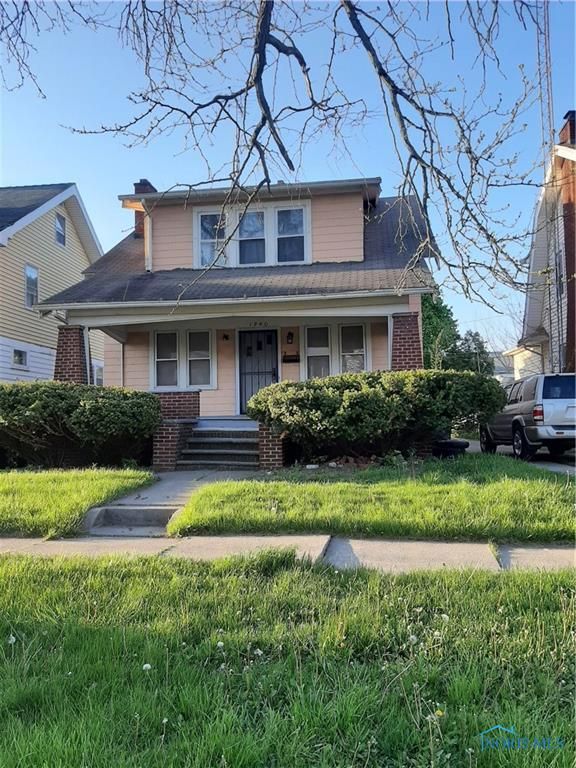 1940 Fernwood Ave, Toledo, OH 43607