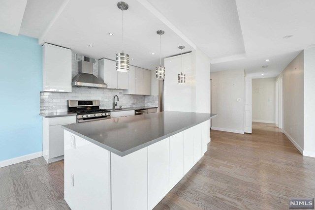 2100 Linwood Ave #23K, Fort Lee, NJ 07024