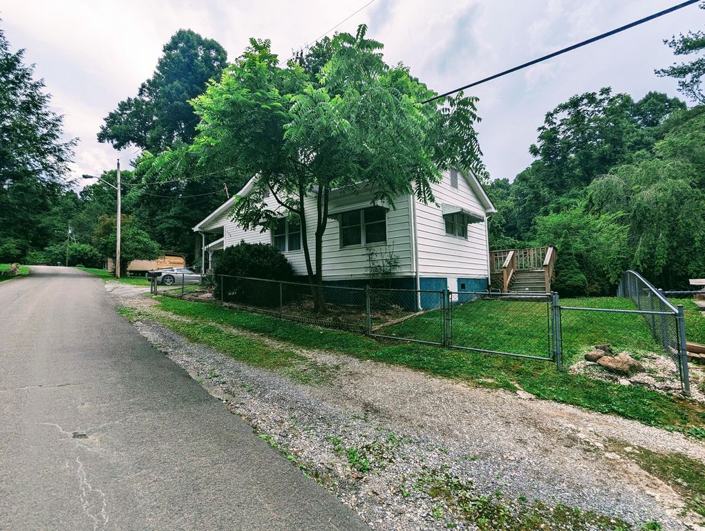 158 Holly Dr, Clintwood, VA 24228 Trulia