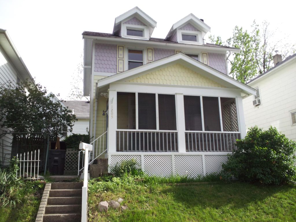 1205 Huffman St, Fort Wayne, IN 46808