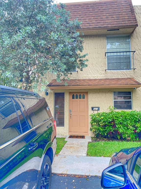 531 N Pine Island Rd, Plantation, FL 33324