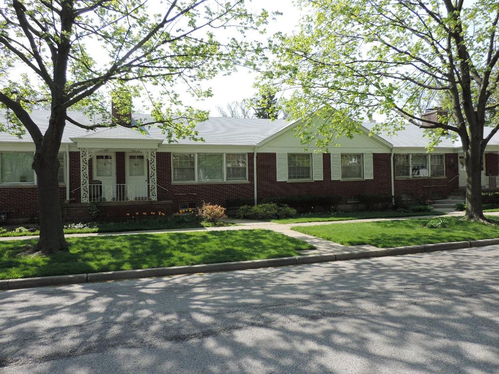 2200 Jenks St, Evanston, IL 60201
