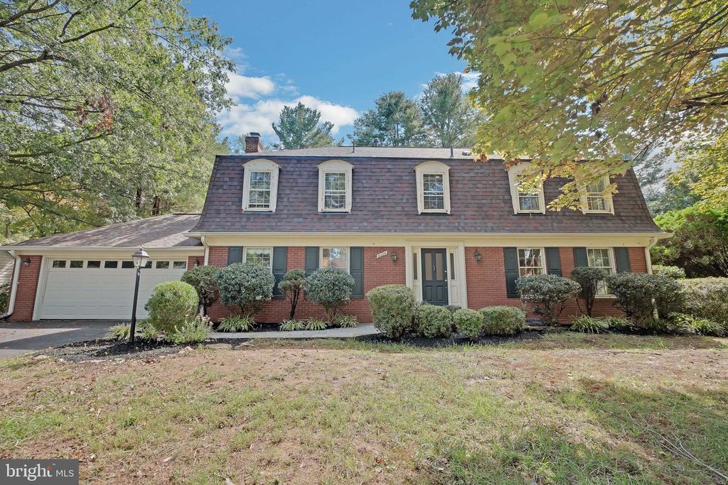 4224 Flower Valley Dr, Rockville, MD 20853