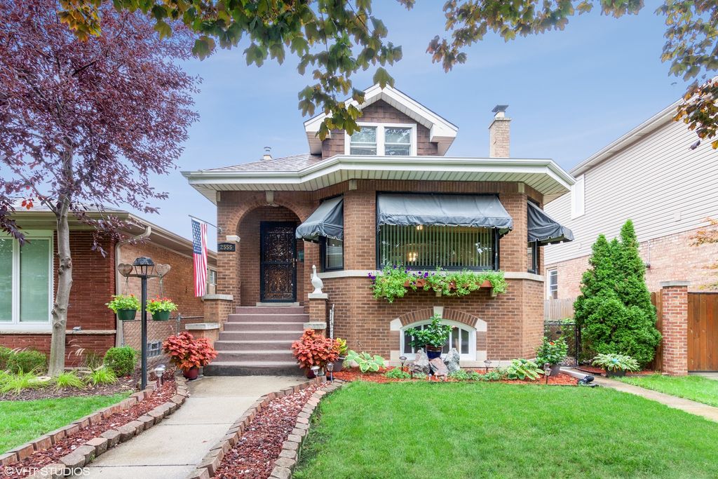 2555 West St, River Grove, IL 60171