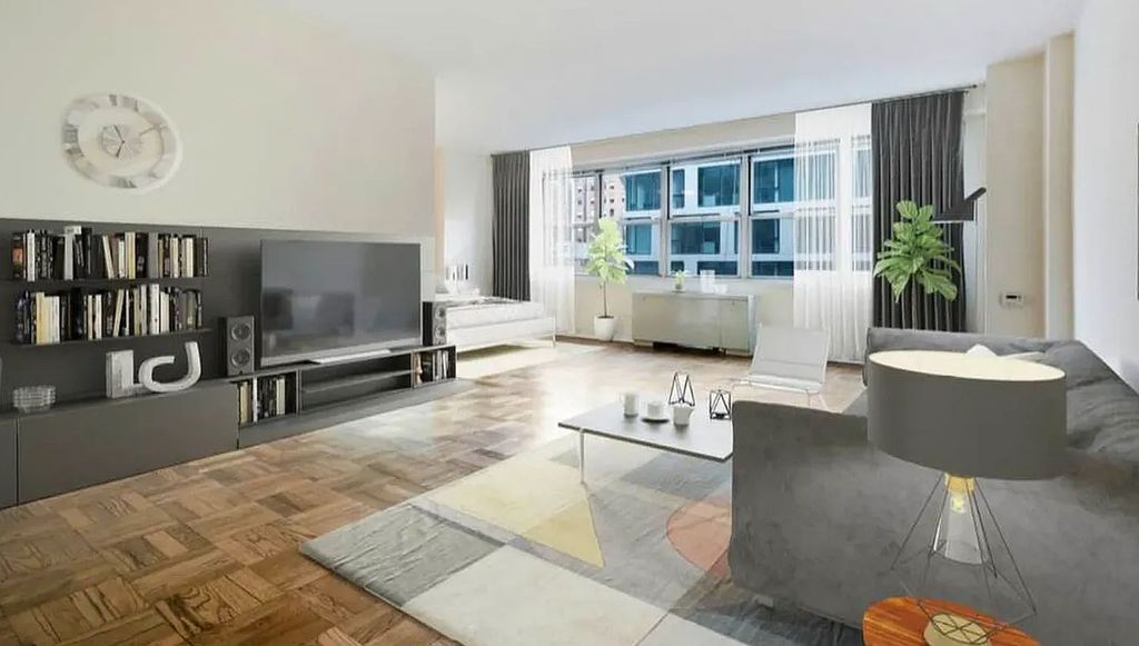 888 8th Ave #17U, New York, NY 10019