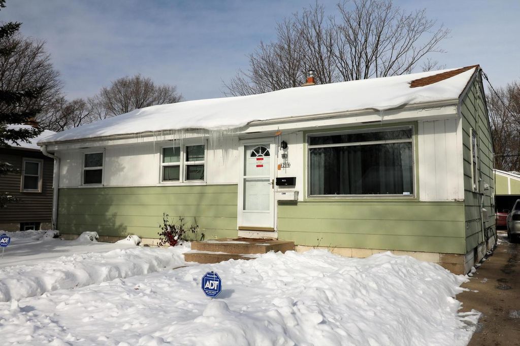 8208 West Custer Ave, Milwaukee, WI 53218 Trulia