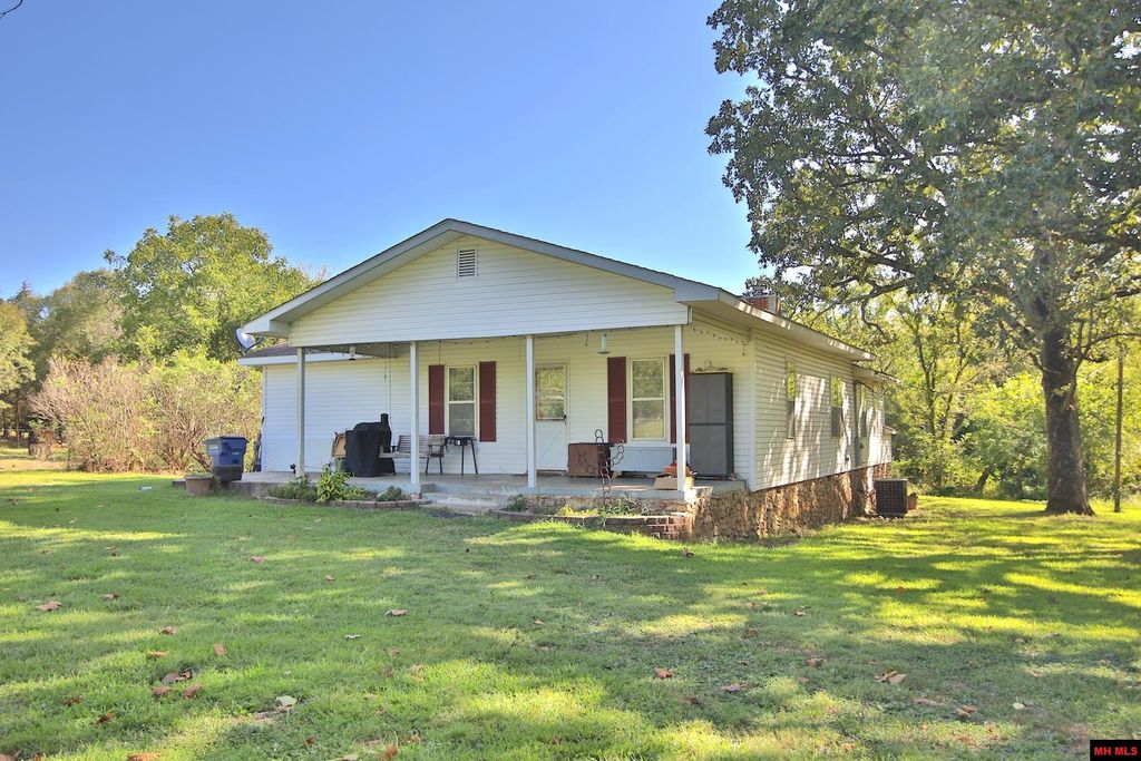 598 County Road 606, Mountain Home, AR 72653