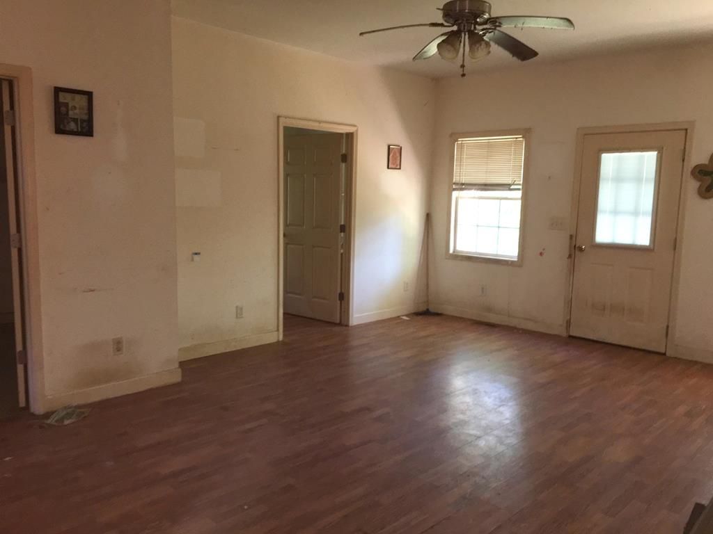 610 N Front St, Warsaw, NC 2 Bed, 1 Bath SingleFamily Home 6