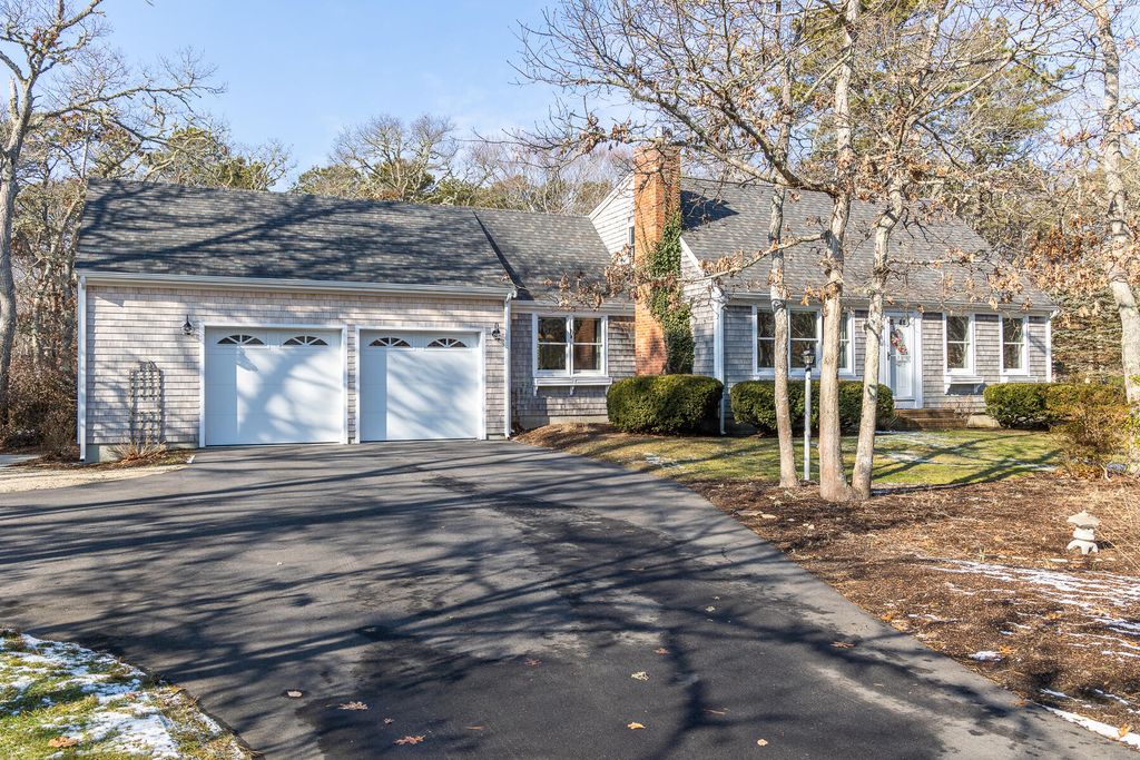 116 Greenland Pond Road, Brewster, MA 02631