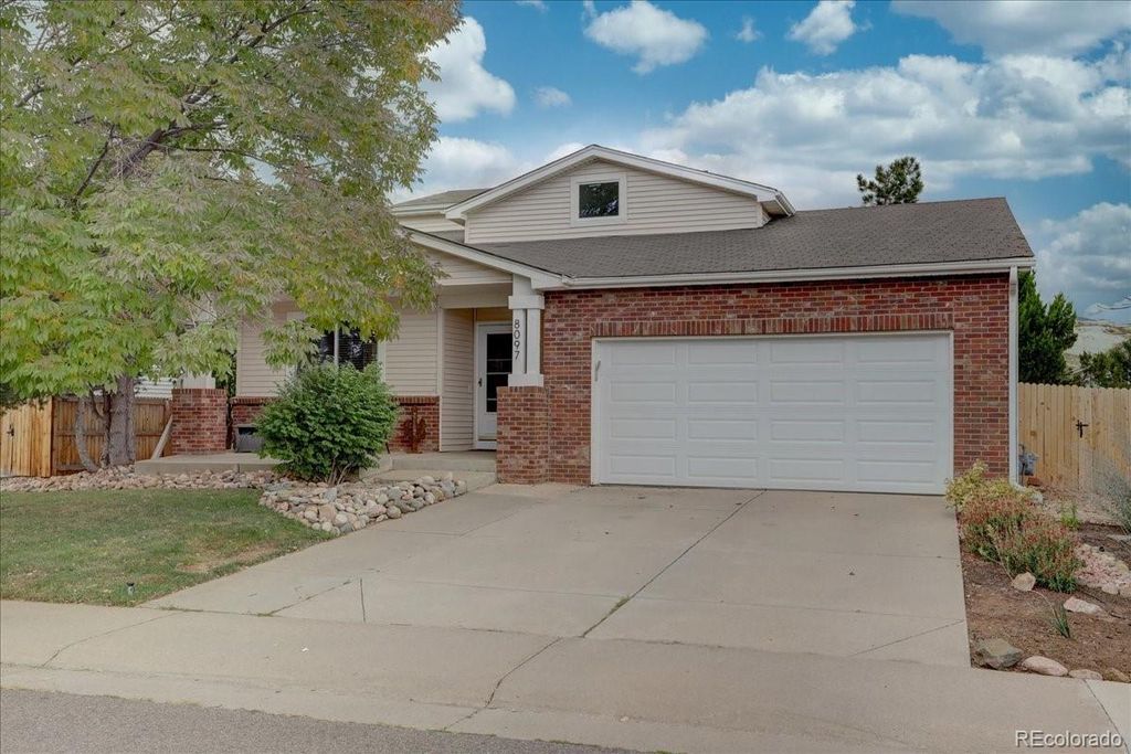 8097 Eagleview Drive, Littleton, CO 80125