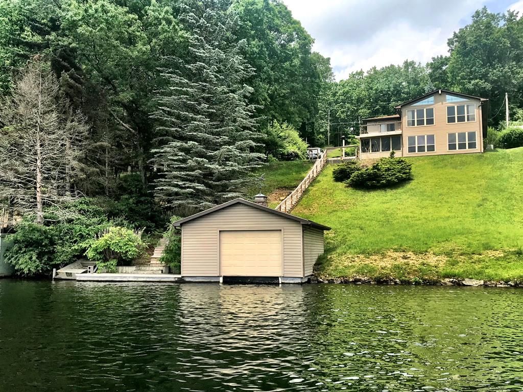363 Flat Top Lake Rd, Ghent, WV 25843 Trulia
