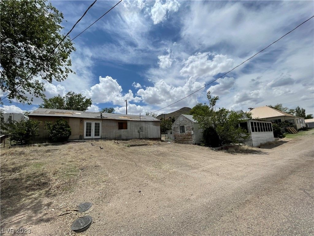 241 S South St, Tonopah, NV 89049 MLS 2499295 Trulia