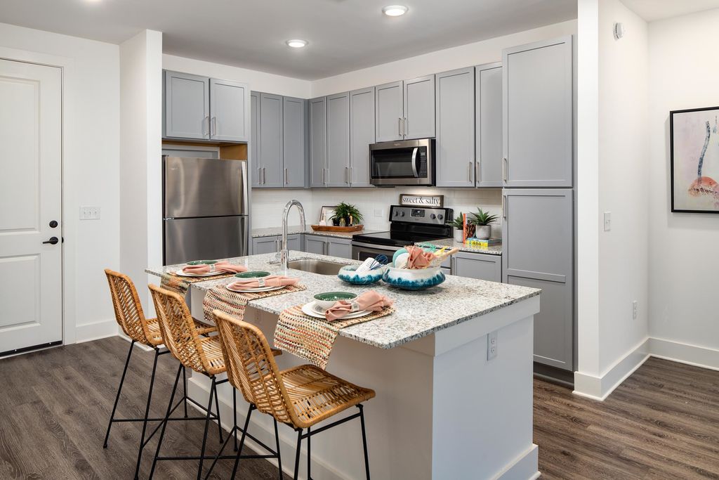 11042 Alpharetta Hwy, Roswell, GA 30076