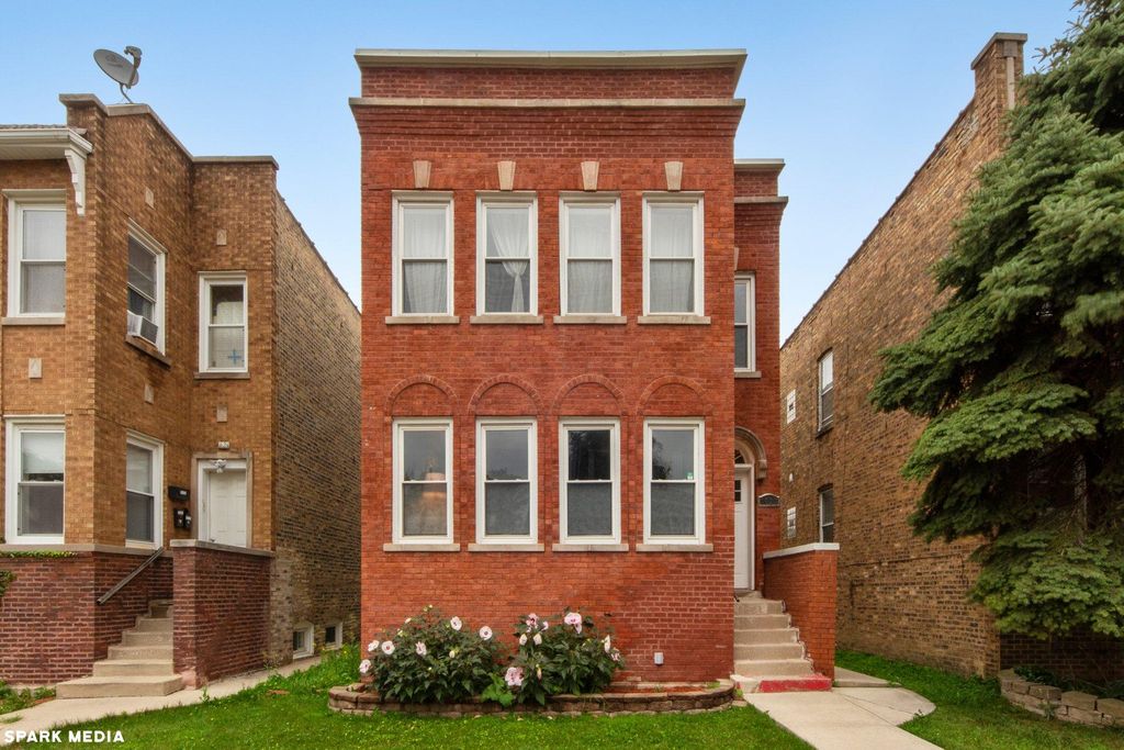 1621 N McVicker Ave #2, Chicago, IL 60639