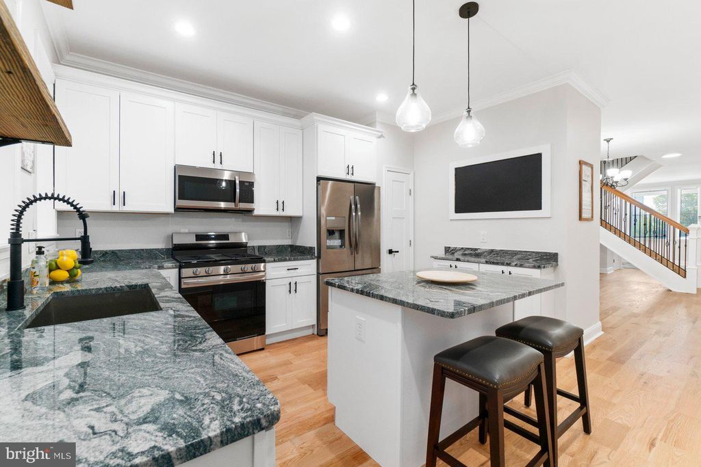 3753 Reisterstown Rd, Baltimore, MD 21215