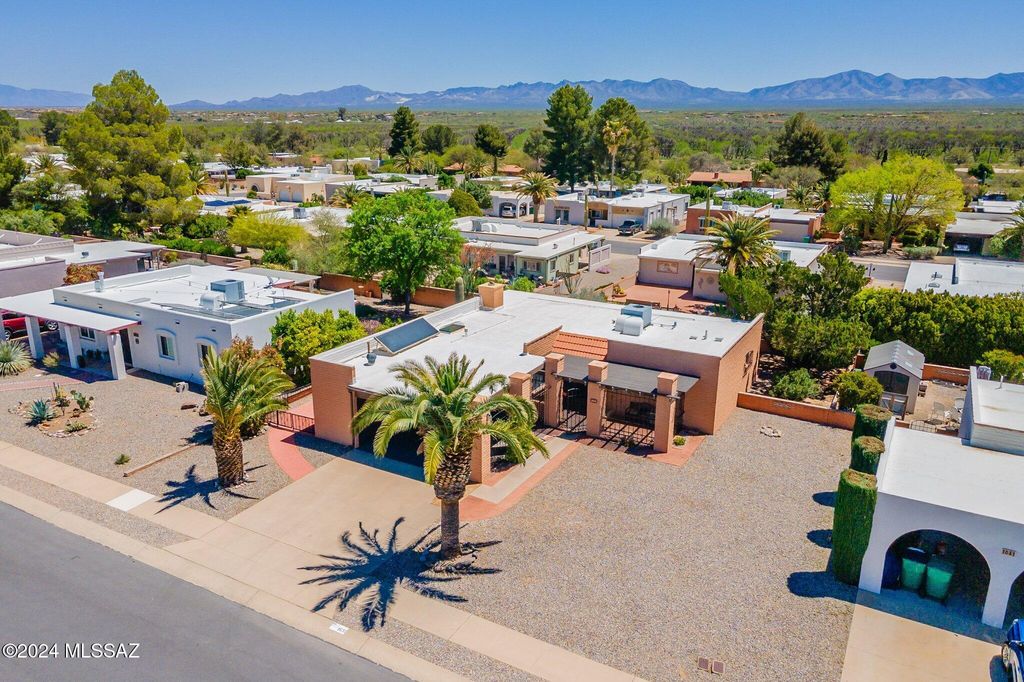 1631 S  San Carla, Green Valley, AZ 85614