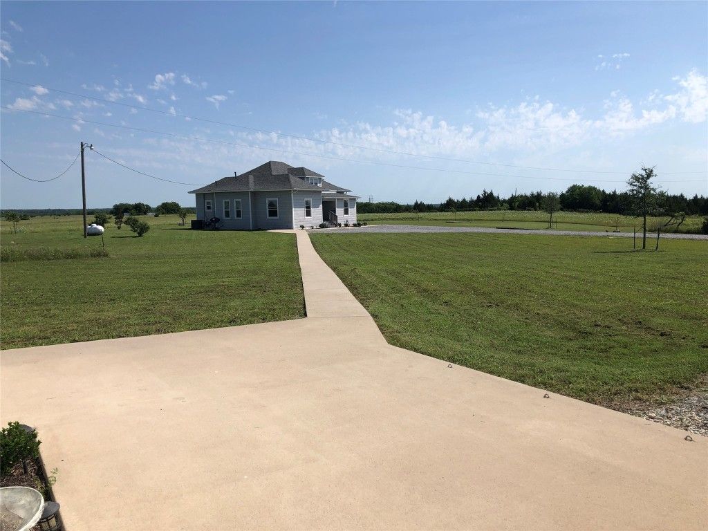 4882 County Road 3735, Wolfe City, TX 75496