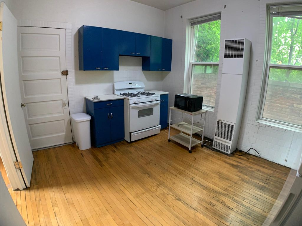 1432 W Ohio St #1F, Chicago, IL 60642
