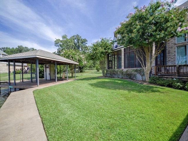 224 Hide A Way Dr, Mabank, TX 75156