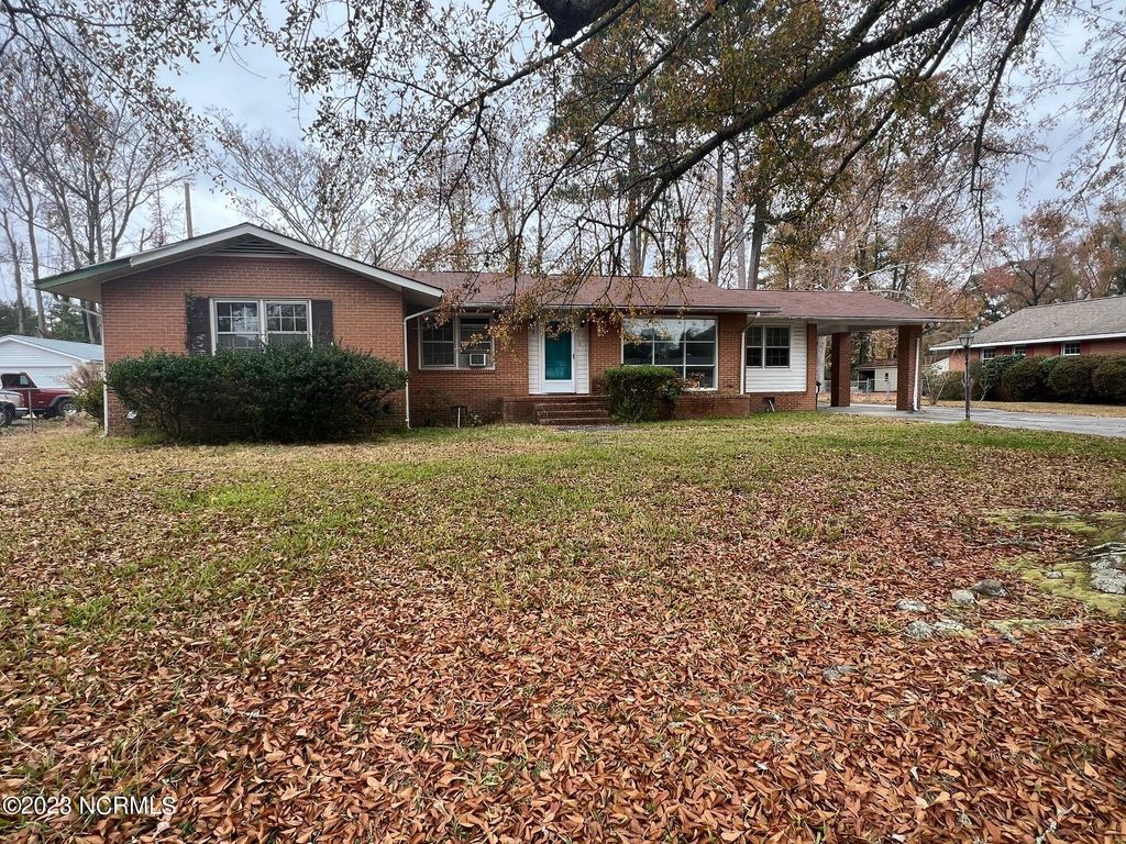 1105 Longview Drive, New Bern, NC 28562 See Estimated Value
