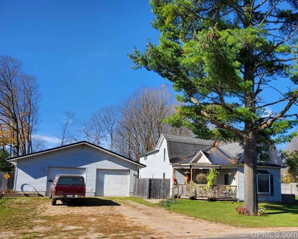 N1145 Et Rd, Trenary, MI 49891
