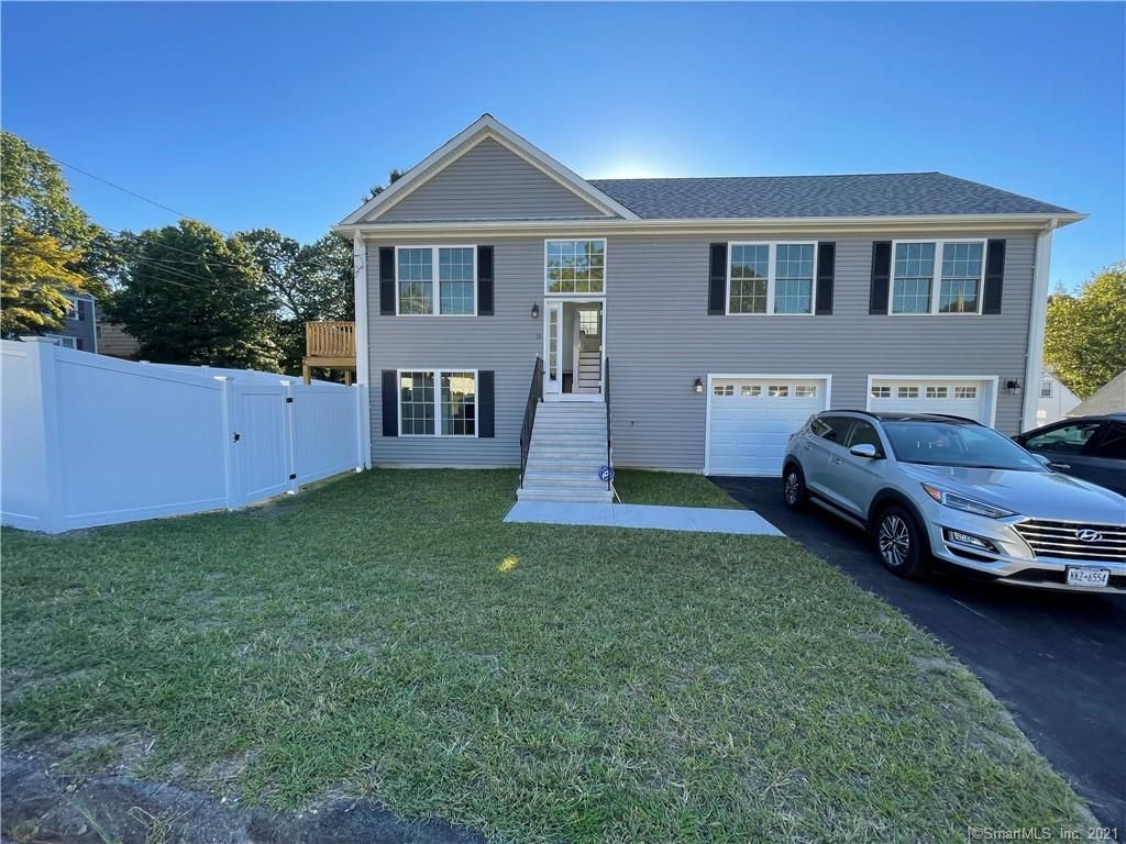 346 Alba Emra Street Ave, Bridgeport, CT 06606