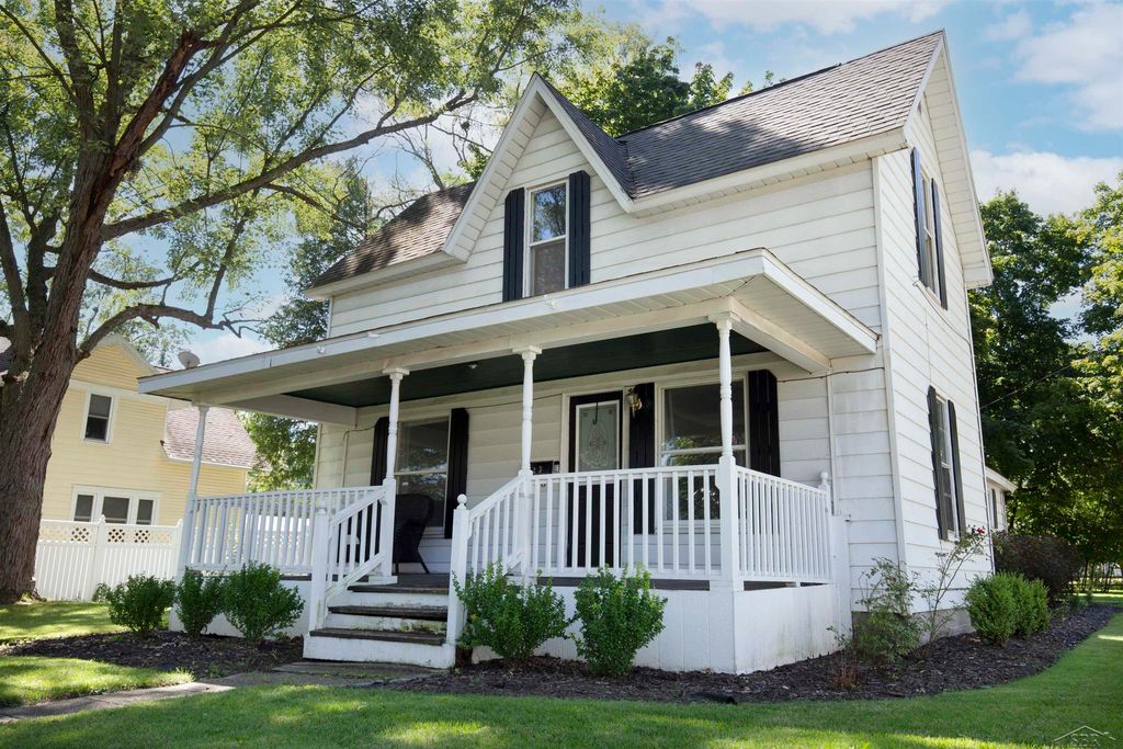 823 Gratiot Ave, Alma, MI 48801 Trulia