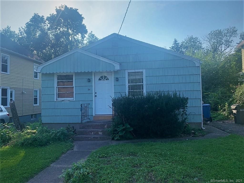 34 Hawthorne St, Manchester, CT 06042