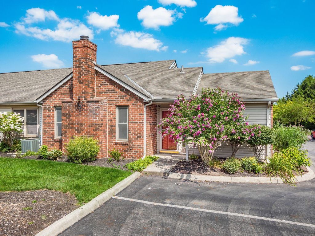 3677 Charlemonte Way  #2, Canal Winchester, OH 43110