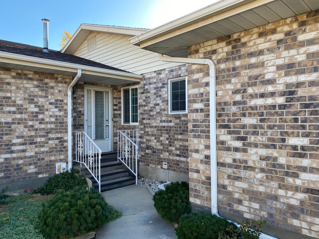 427 W 205 N, Orem, UT 84057