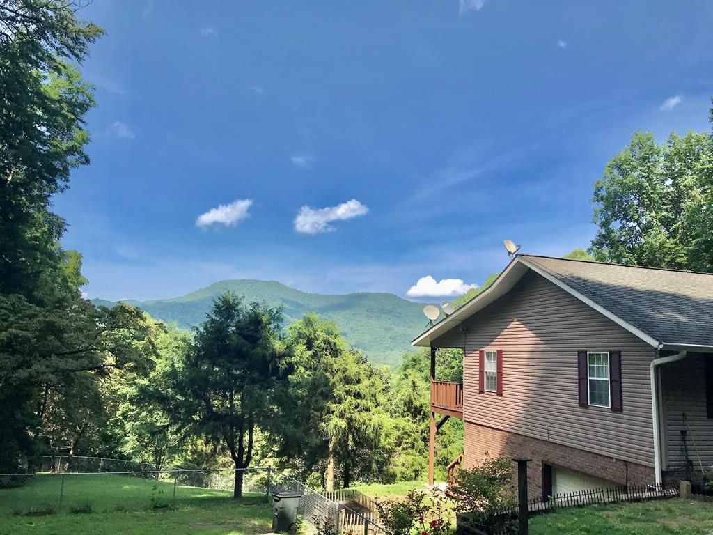 1111 Meadow Mountain Estate Rd, Franklin, NC 28734 Trulia