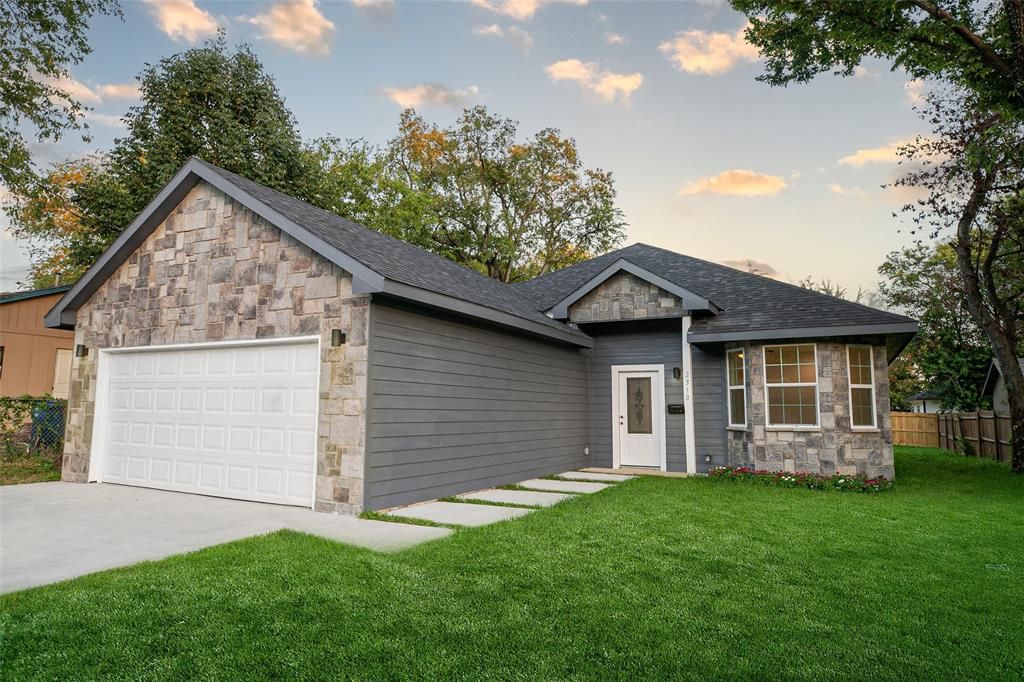 2310 E Ann Arbor Ave, Dallas, TX 75216