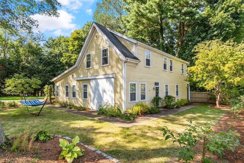 105 Main St #2, Wenham, MA 01984