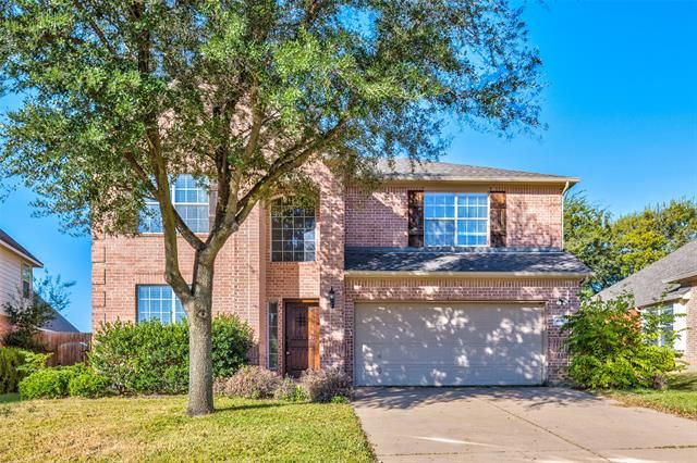 4016 Volk Ct, Fort Worth, TX 76244