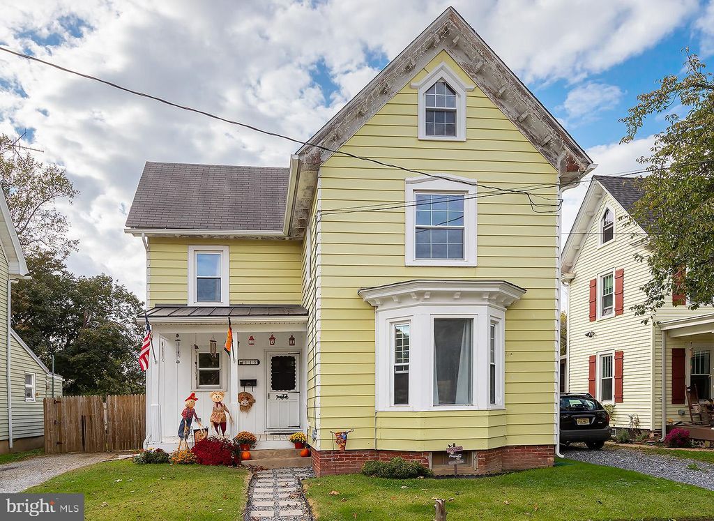 118 W Wilson Ave, Woodstown, NJ 08098