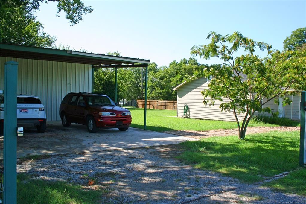 300 Martin Luther King Jr St, Marietta, OK 73448
