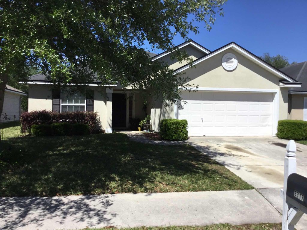 8317 Stelling Dr S, Jacksonville, FL 32244