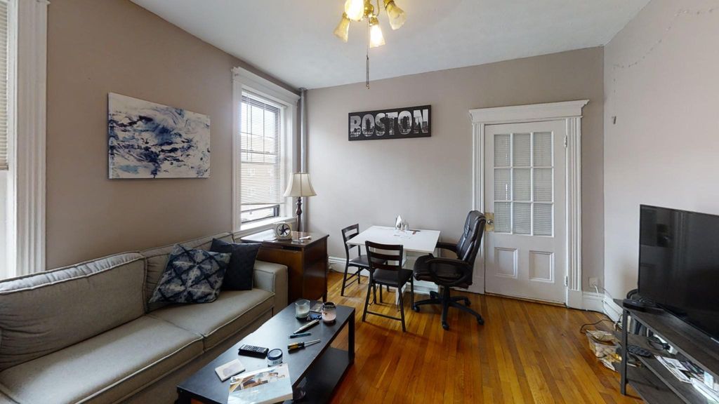 25 Alton Pl #2R, Brookline, MA 02446