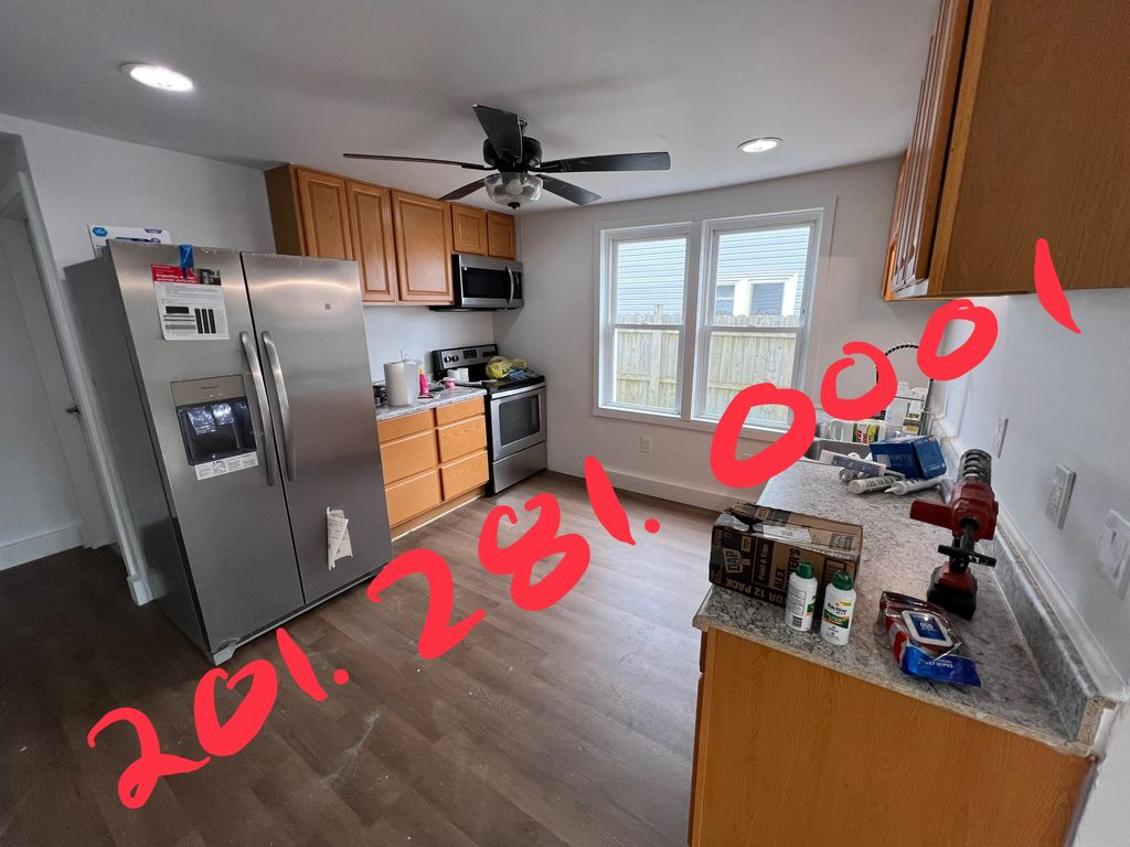 207 W  Sherman St, McAdoo, PA 18237