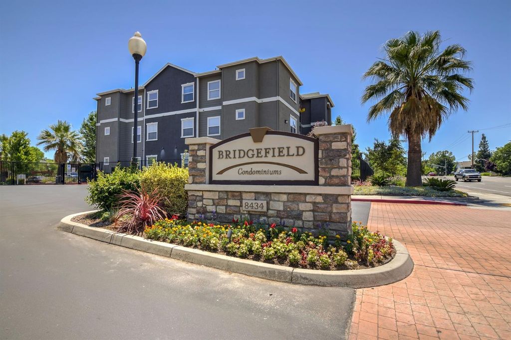Simple Apartments On Walerga Rd for Large Space