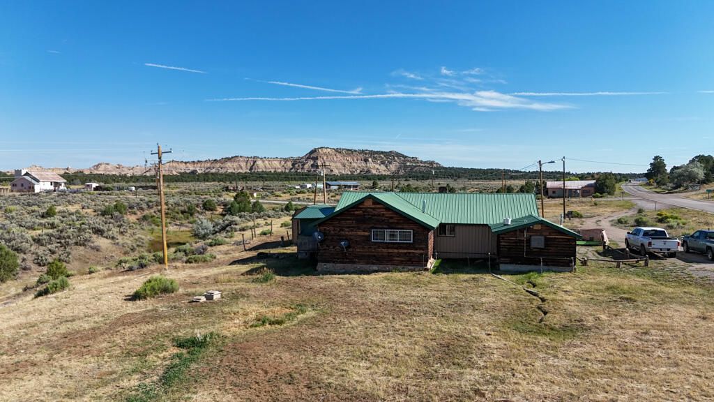 view 29th full size image of this home