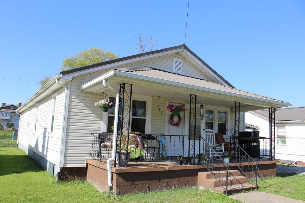 708 W  Chester Ave, Middlesboro, KY 40965