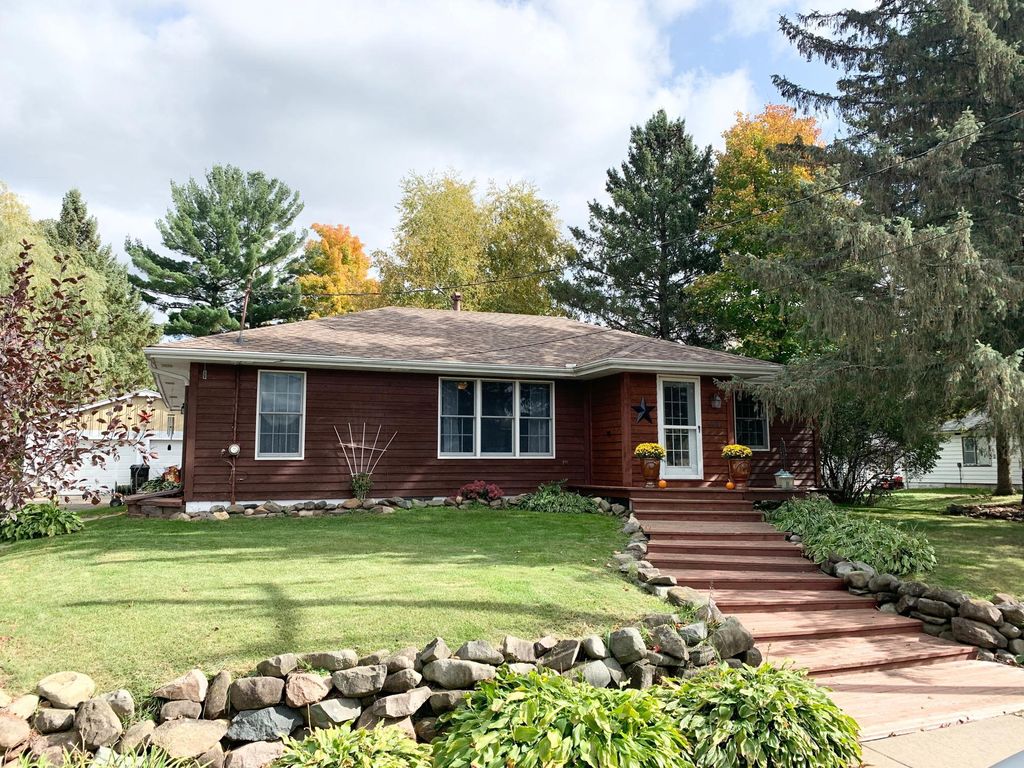 633 Dickey Ave S, Amery, WI 54001 Trulia